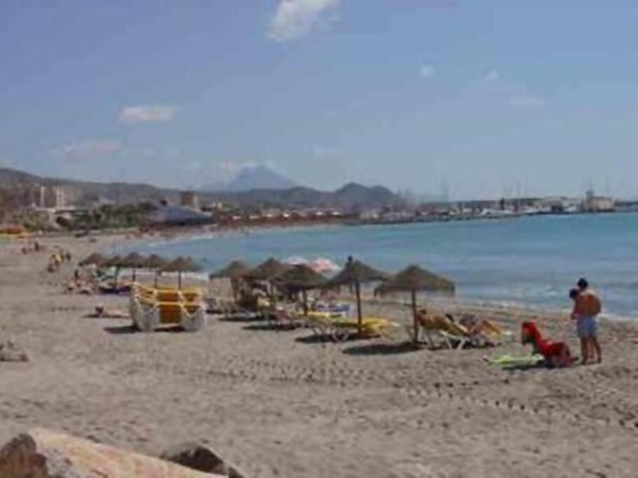 Beachside Apartment In The Centre Of إل كامبيلو المظهر الخارجي الصورة