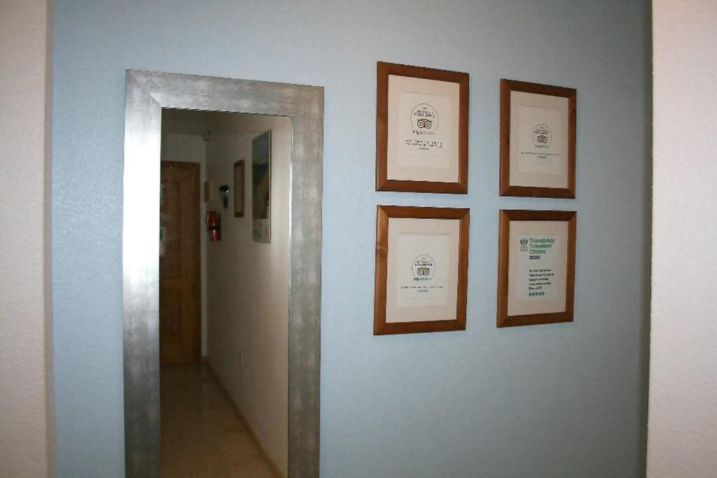 Beachside Apartment In The Centre Of إل كامبيلو المظهر الخارجي الصورة